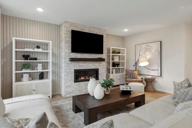 $582,990 | 10398 McGregor Boulevard, Woodbury, MN 55129