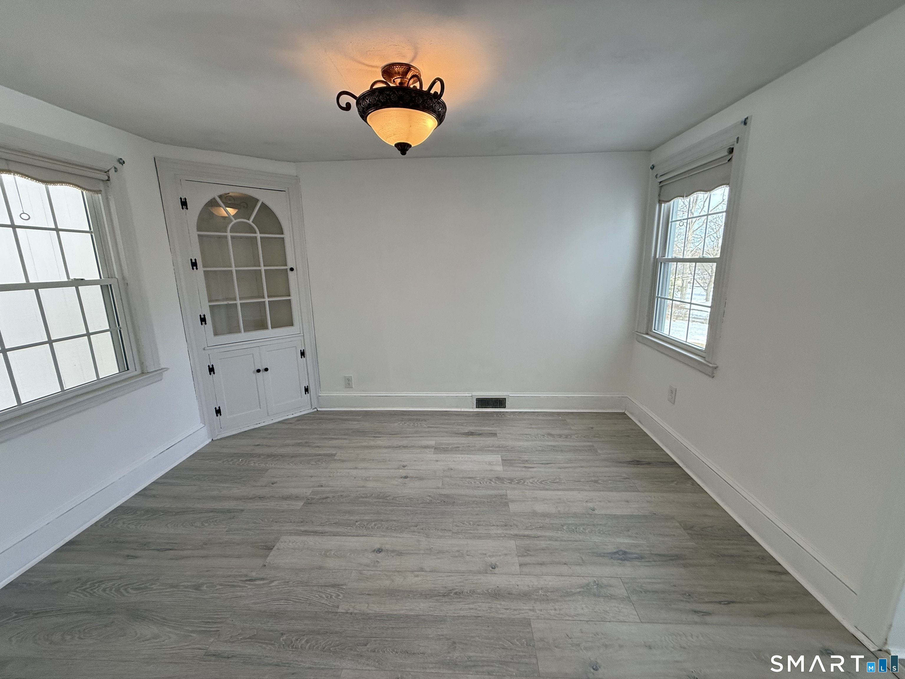 82 Grove Street Southington, CT 06479 - Photo 5 of 29