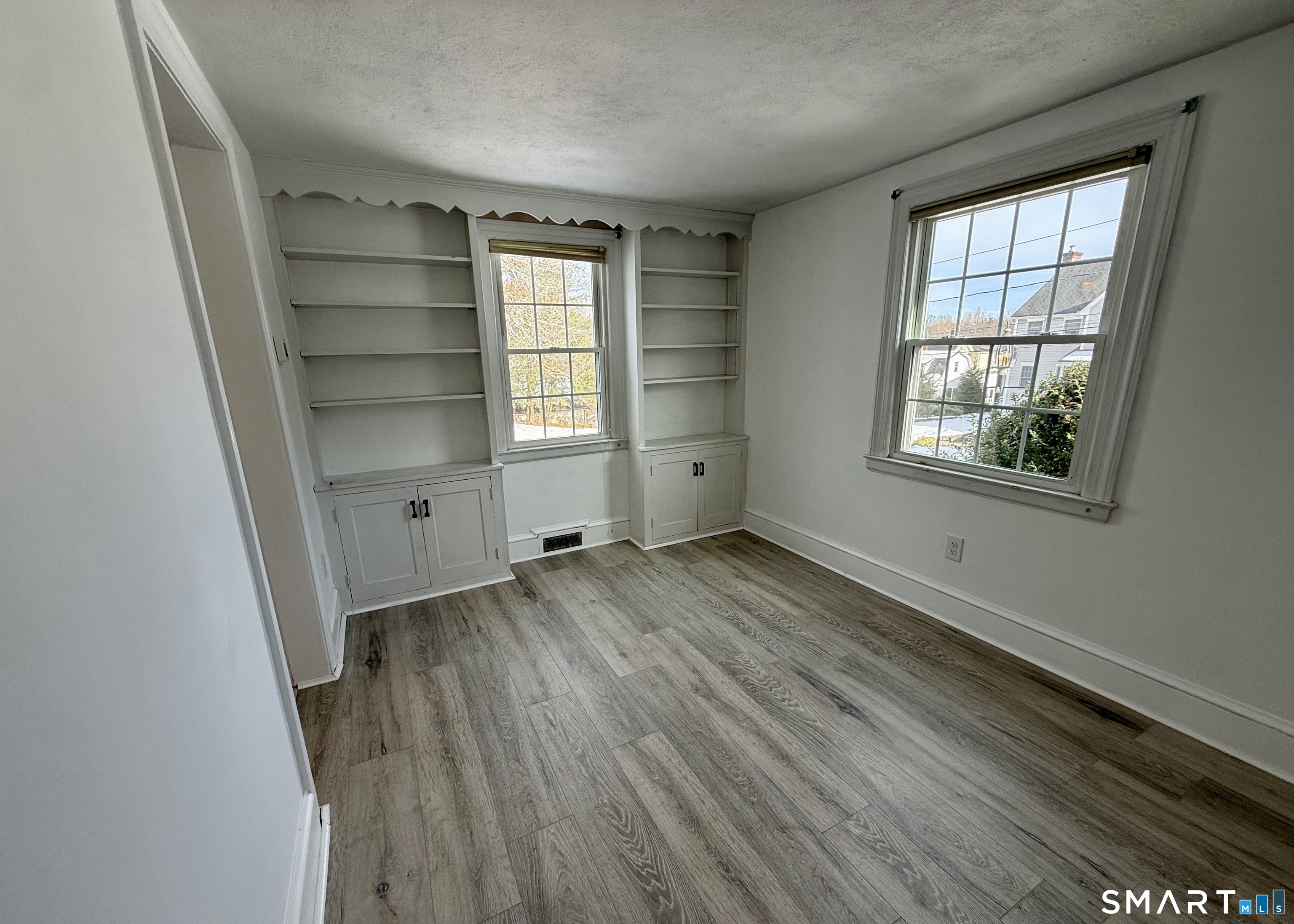 82 Grove Street Southington, CT 06479 - Photo 7 of 29