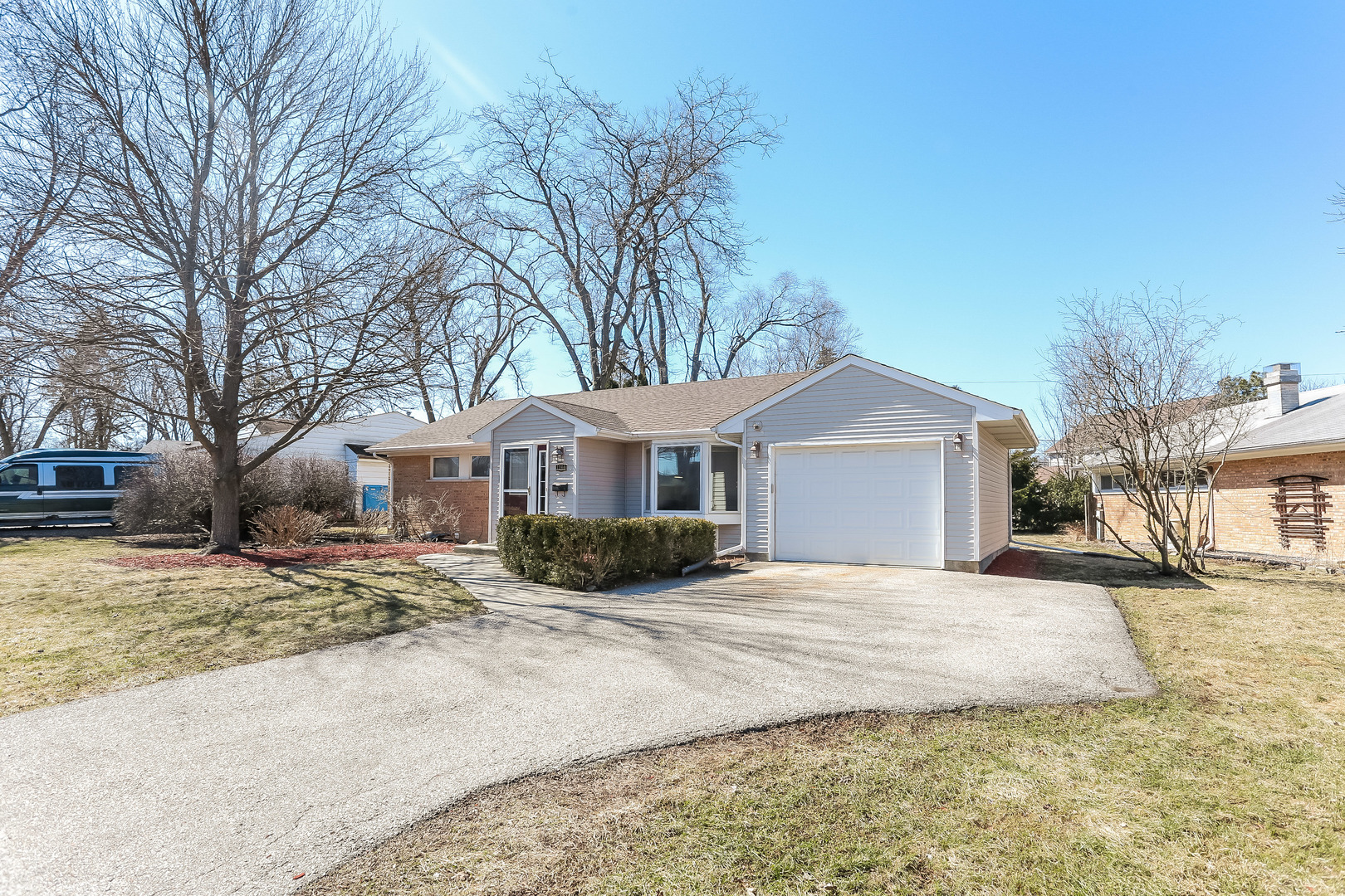 1200 Dell Road Northbrook, IL 60062 - Photo 2 of 22