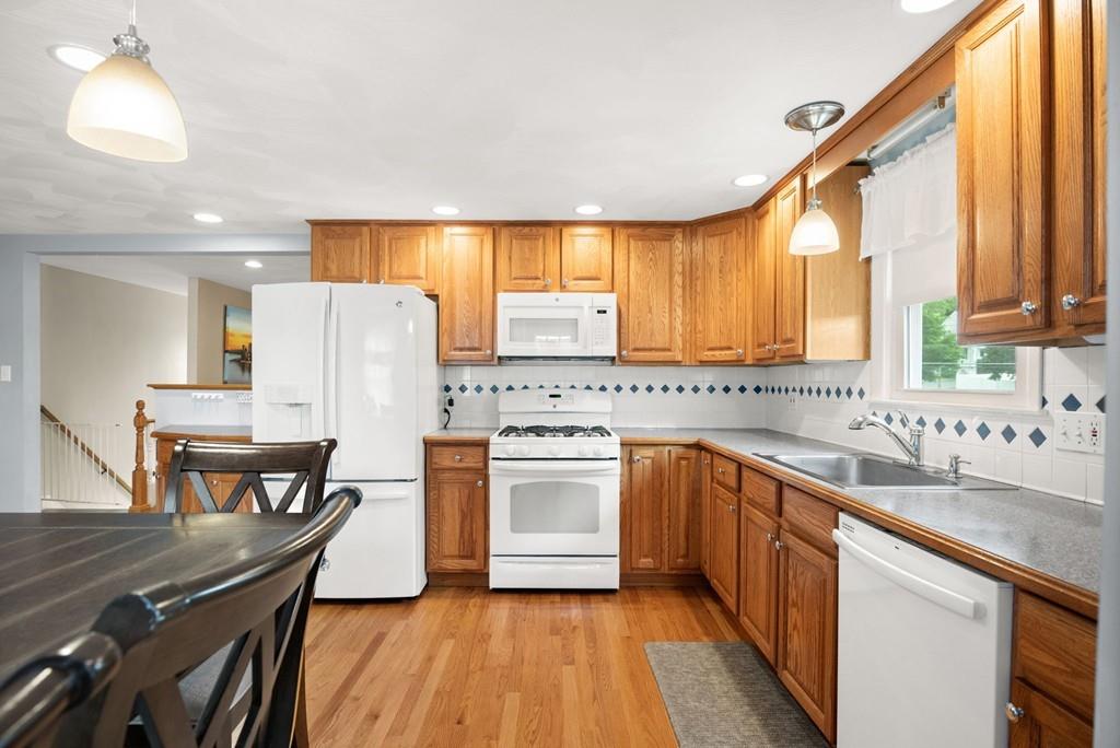 6 Diane Road Peabody, MA 01960 - Photo 11 of 39 Gallery Image 11