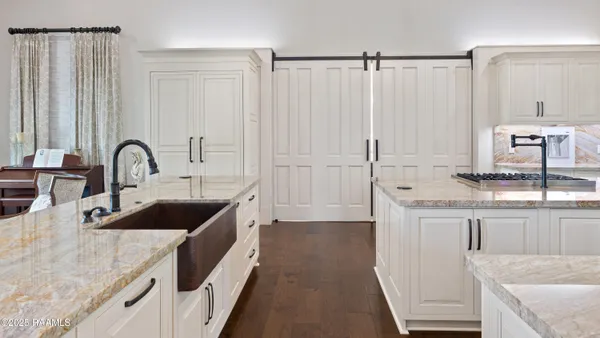 $5,200,000 | 235 North Fieldspan Road, Unit C, Scott, LA 70583