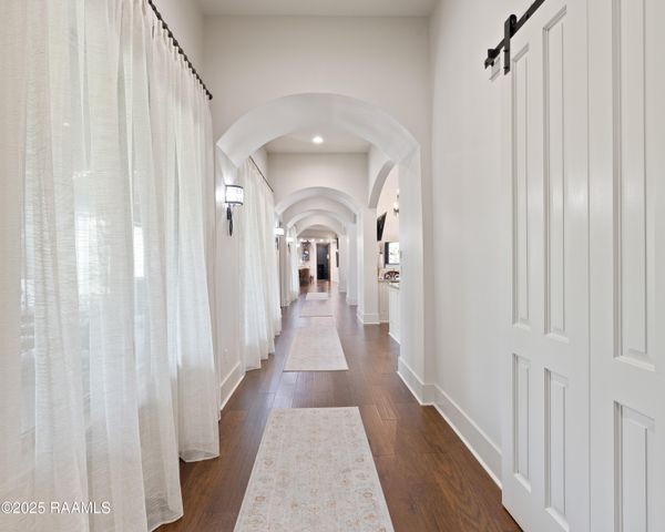 $5,300,000 | 235 North Fieldspan Road, Unit C, Scott, LA 70583