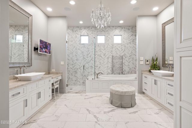 $5,300,000 | 235 North Fieldspan Road, Unit C, Scott, LA 70583