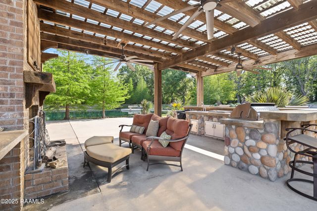 $5,300,000 | 235 North Fieldspan Road, Unit C, Scott, LA 70583