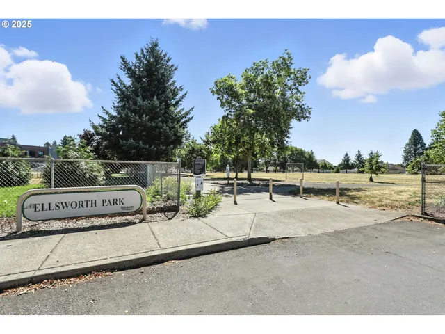 $599,000 | 10305 St Helens Avenue, Vancouver, WA 98664