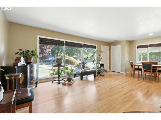 $599,000 | 10305 St Helens Avenue, Vancouver, WA 98664