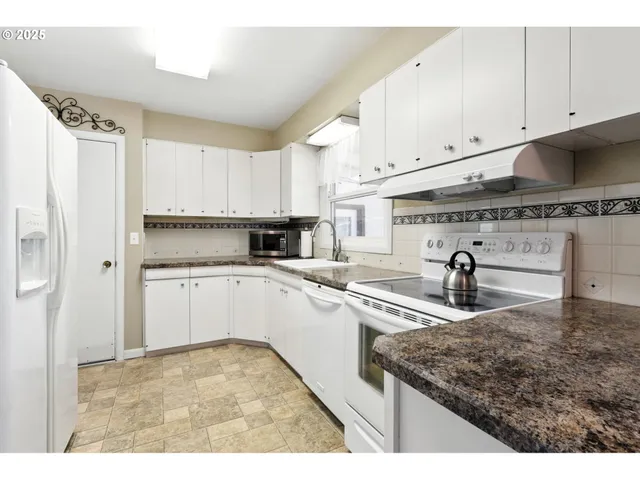 $599,000 | 10305 St Helens Avenue, Vancouver, WA 98664