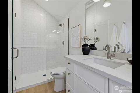2806 West Dravus Street Seattle, WA 98199 - Photo 13 of 18