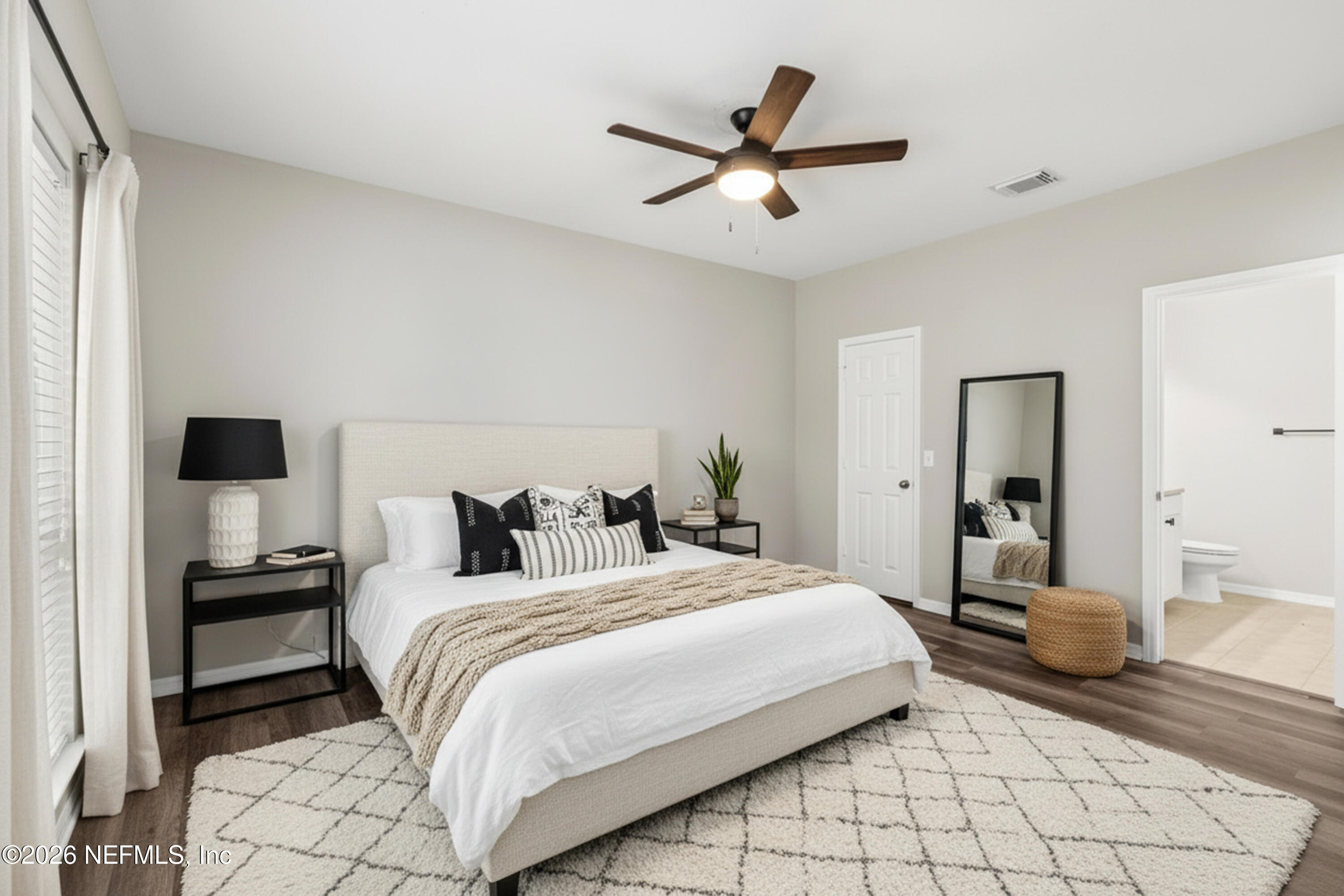 10961 Burnt Mill Road, Unit 1021 Jacksonville, FL 32256 - Photo 18 of 34 Master Bedroom