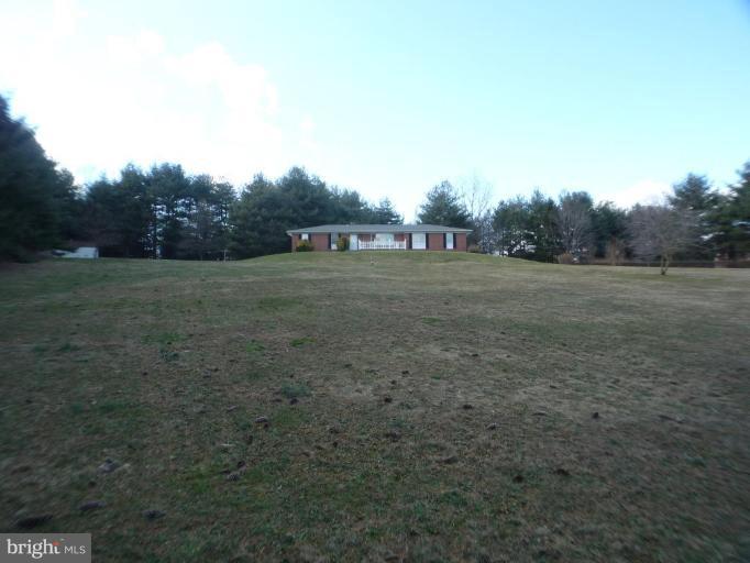 18702 Falls Road Hampstead, MD 21074 - Photo 2 of 25 Exterior #2