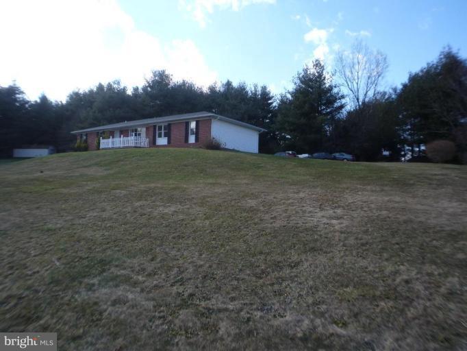 18702 Falls Road Hampstead, MD 21074 - Photo 4 of 25 Exterior #4