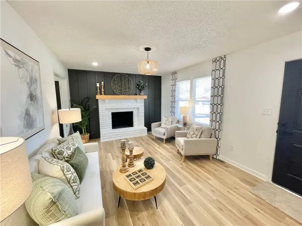 $295,000 | 16106 Harris Avenue, Belton, MO 64012