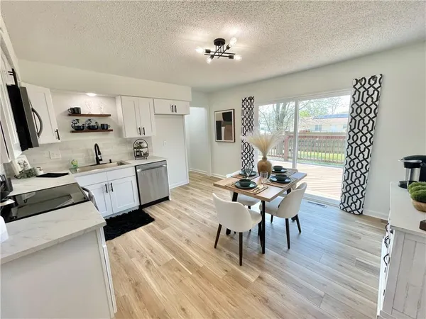 $295,000 | 16106 Harris Avenue, Belton, MO 64012