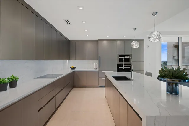 $3,500,000 | 3100 North Ocean Drive, Unit P602, Singer Island, FL 33404