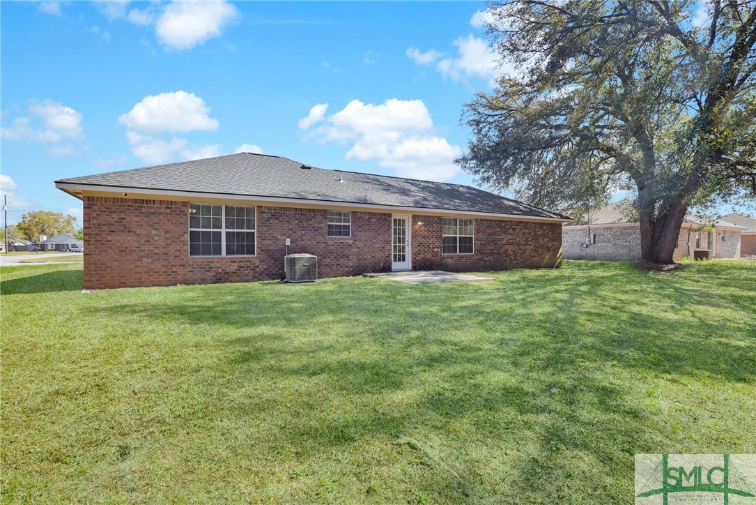 911 Summer Drive Hinesville, GA 31313 - Photo 32 of 37