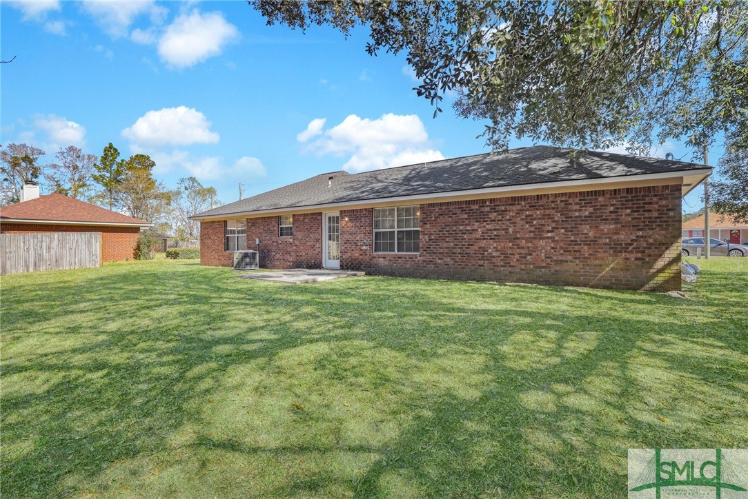911 Summer Drive Hinesville, GA 31313 - Photo 33 of 37
