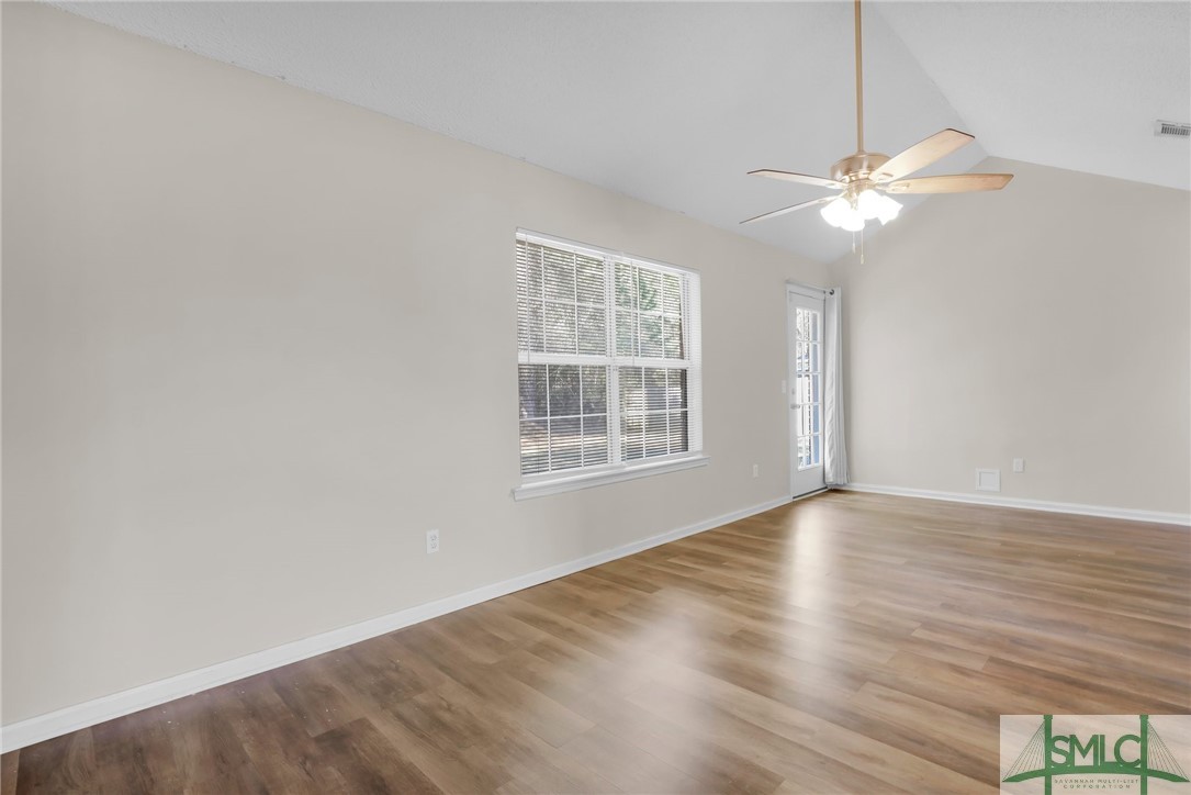 911 Summer Drive Hinesville, GA 31313 - Photo 8 of 37