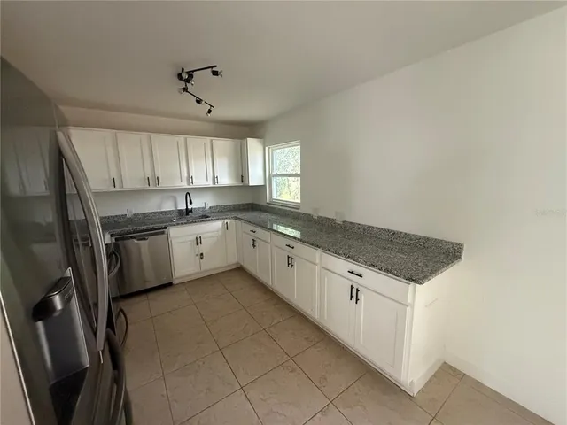 $1,950 | 859 Cr 541 Sumterville, Sumterville, FL 33585