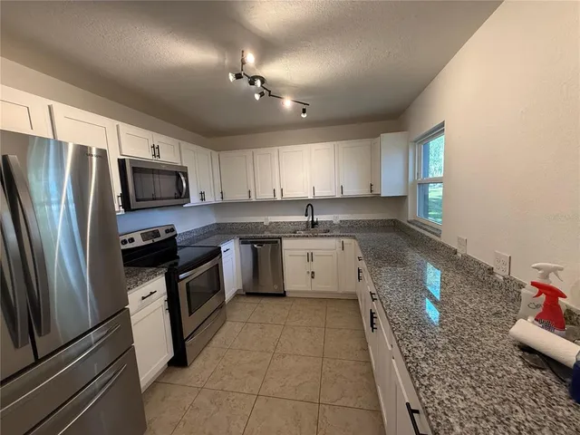 $1,950 | 859 Cr 541 Sumterville, Sumterville, FL 33585