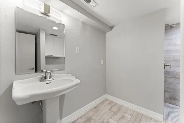 $271,500 | 13346 Trail Hollow Drive, Unit 3346, Houston, TX 77079