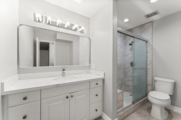 $271,500 | 13346 Trail Hollow Drive, Unit 3346, Houston, TX 77079