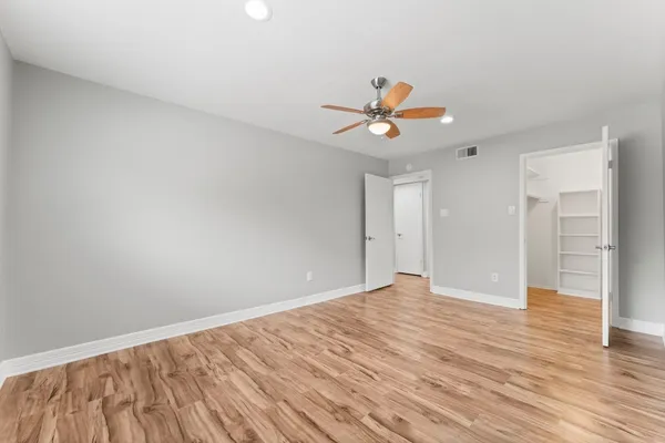 $271,500 | 13346 Trail Hollow Drive, Unit 3346, Houston, TX 77079
