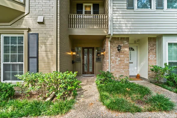 $271,500 | 13346 Trail Hollow Drive, Unit 3346, Houston, TX 77079