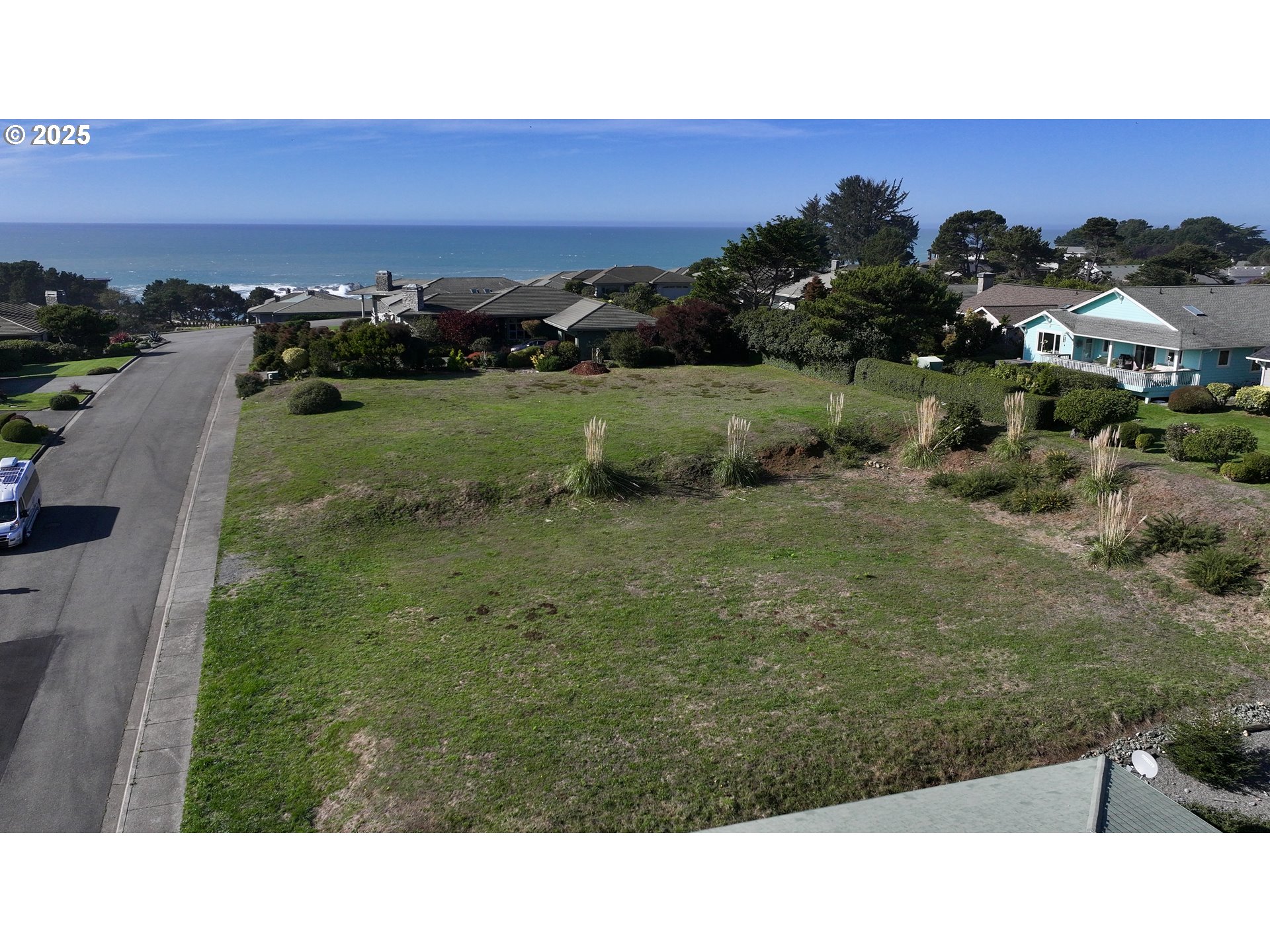 96503 Ridgeway Street Brookings, OR 97415 - Photo 3 of 15 Beach Access Deeded