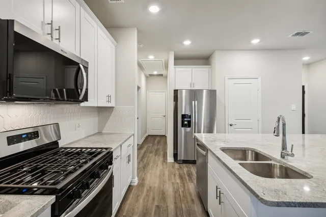 $1,995 | 5110 Bonanza Drive, McKinney, TX 75071