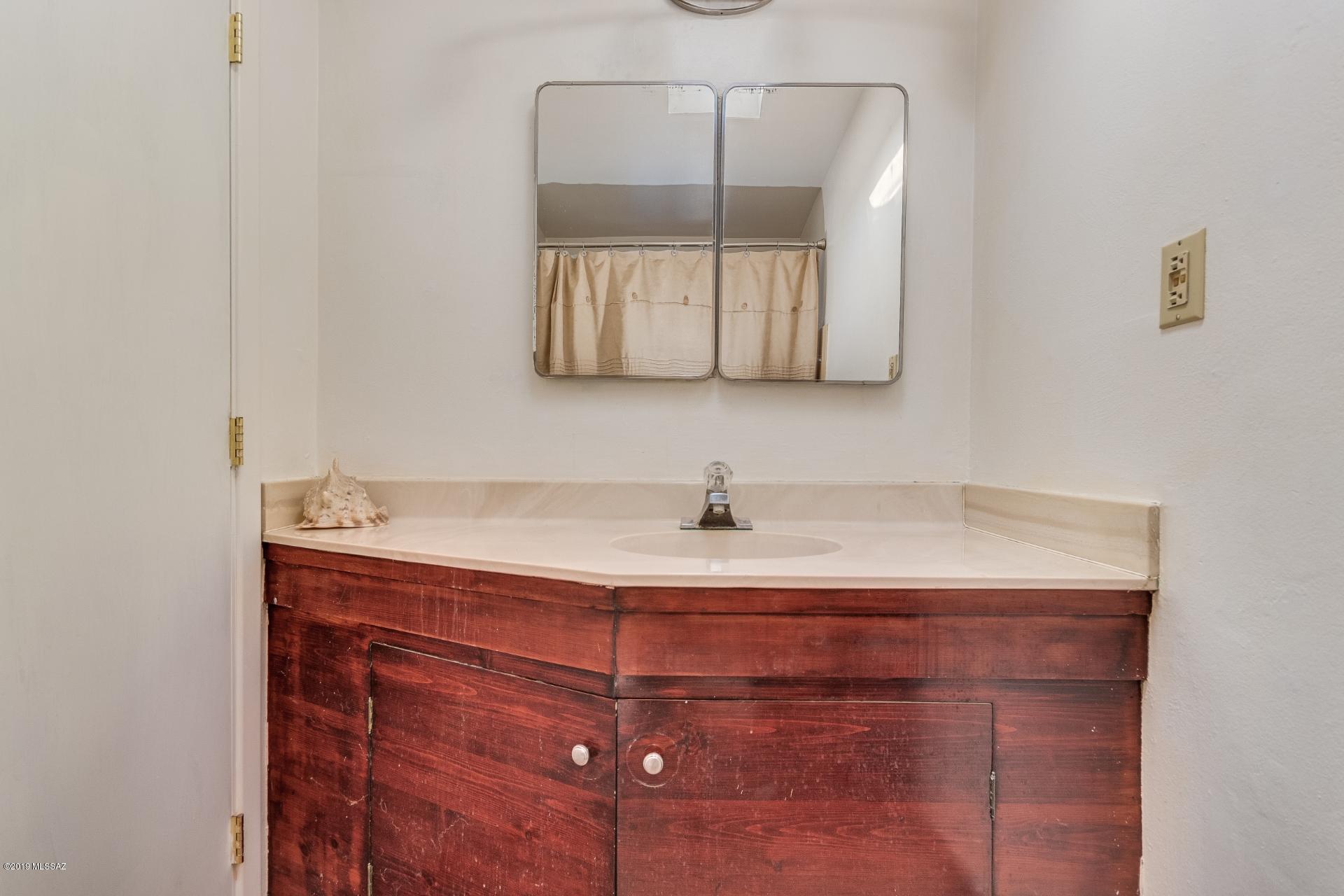 1650 East Roger Road Tucson, AZ 85719 - Photo 18 of 31 Gallery Image 18