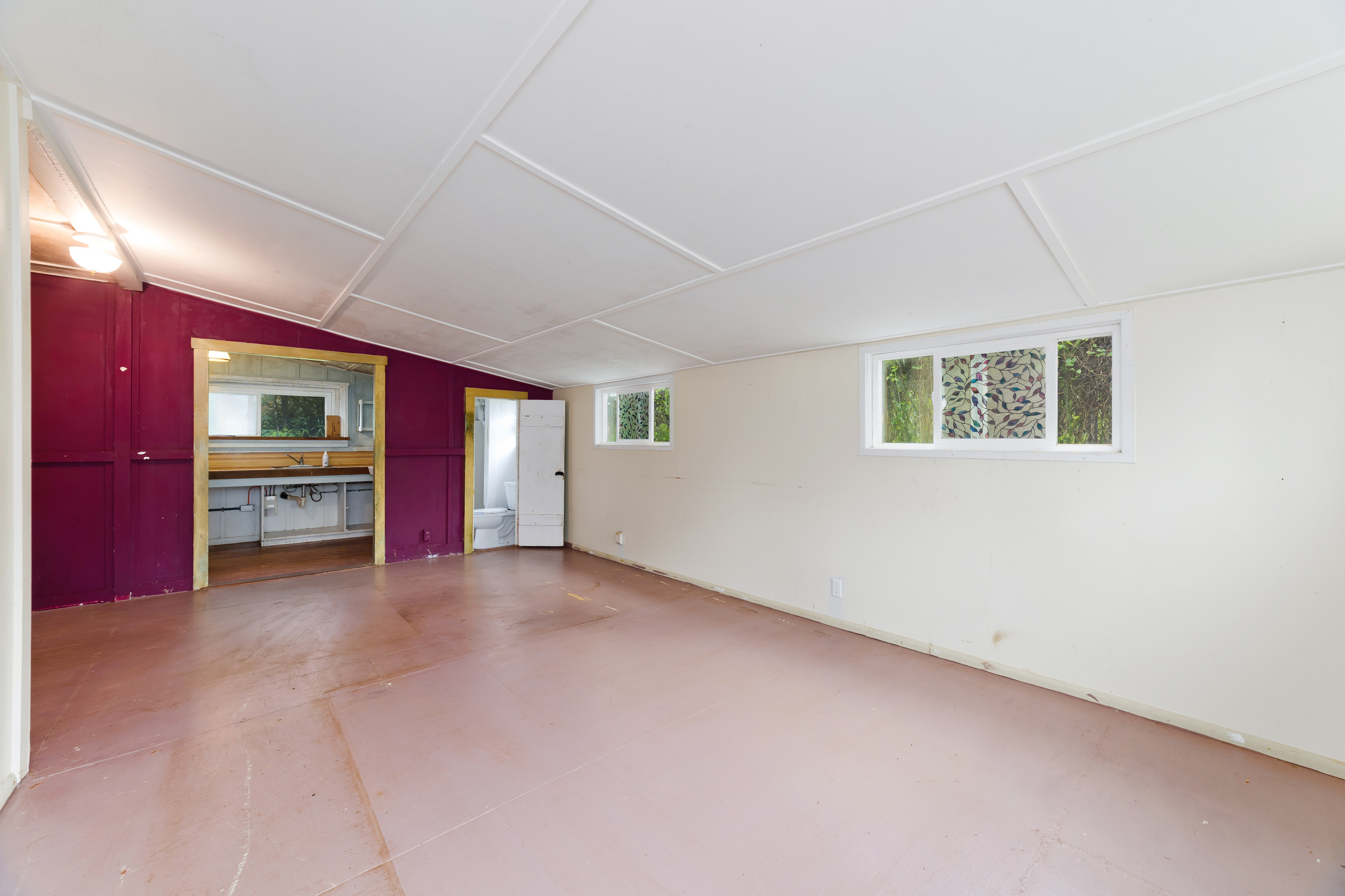 54-333 Union Mill Road Kapaau, HI 96755 - Photo 28 of 30 an empty room with windows