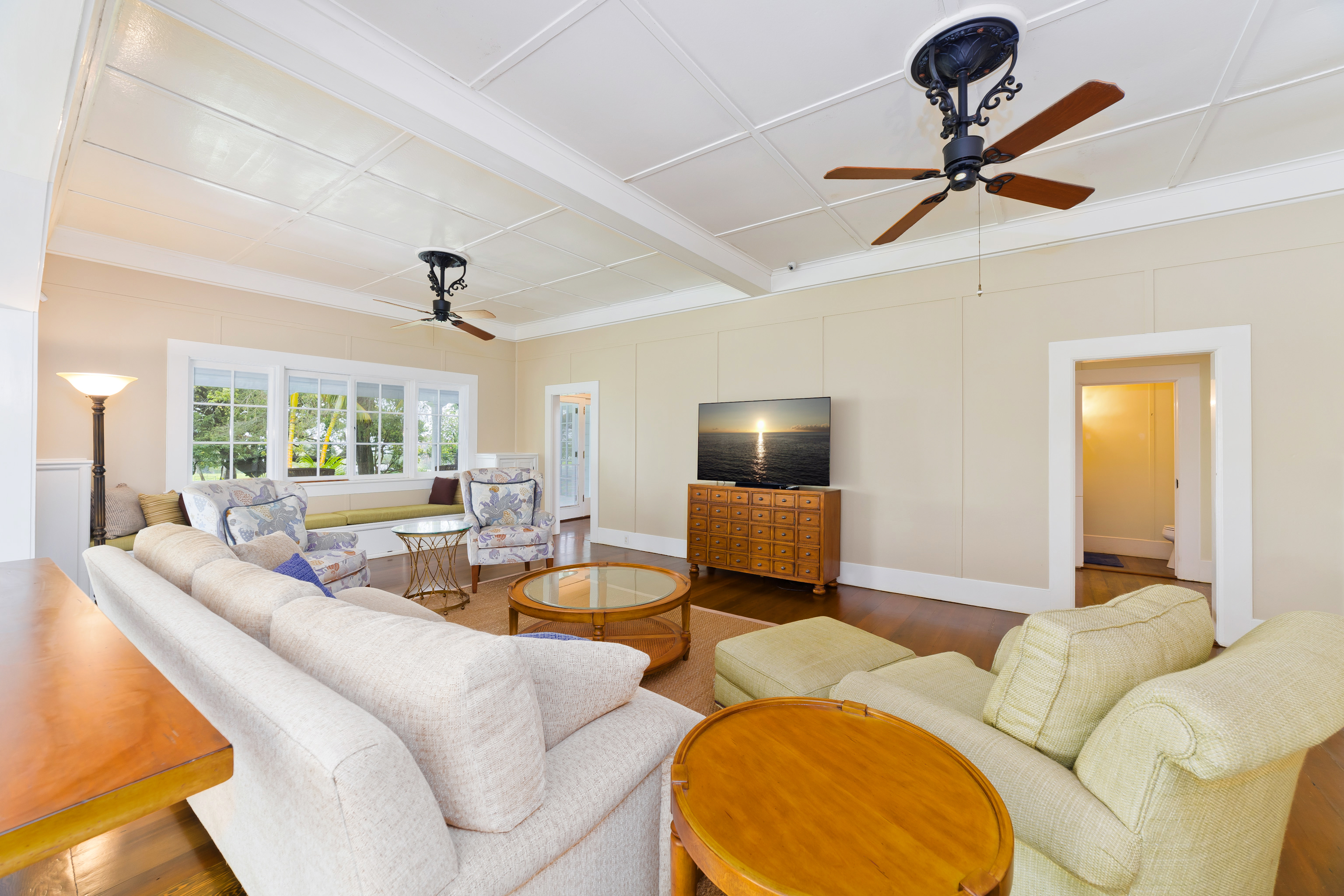 54-333 Union Mill Road Kapaau, HI 96755 - Photo 8 of 30 a living room with furniture and a flat screen tv