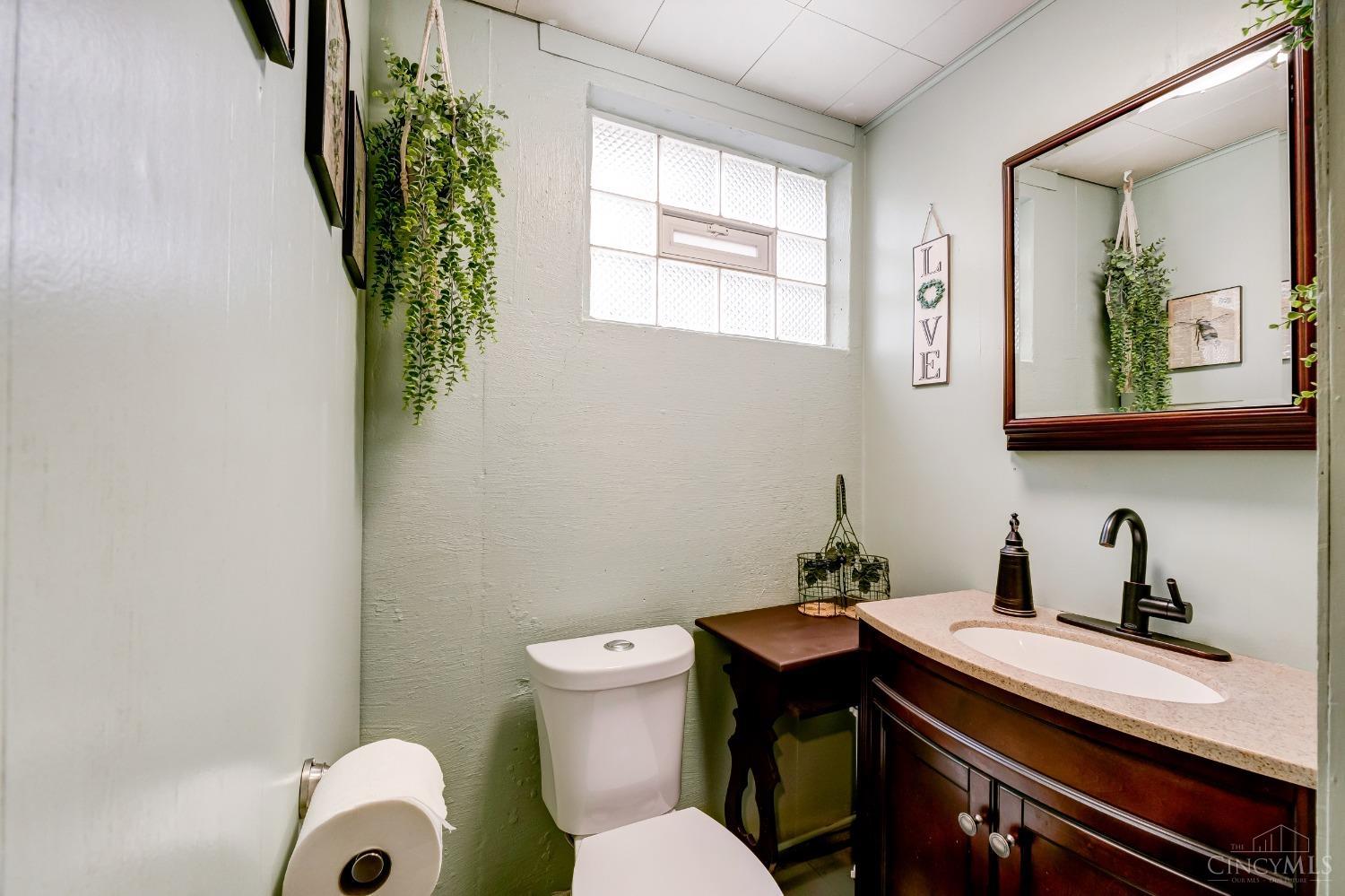 138 Lowland Road Cincinnati, OH 45233 - Photo 30 of 42 Gallery Image 30