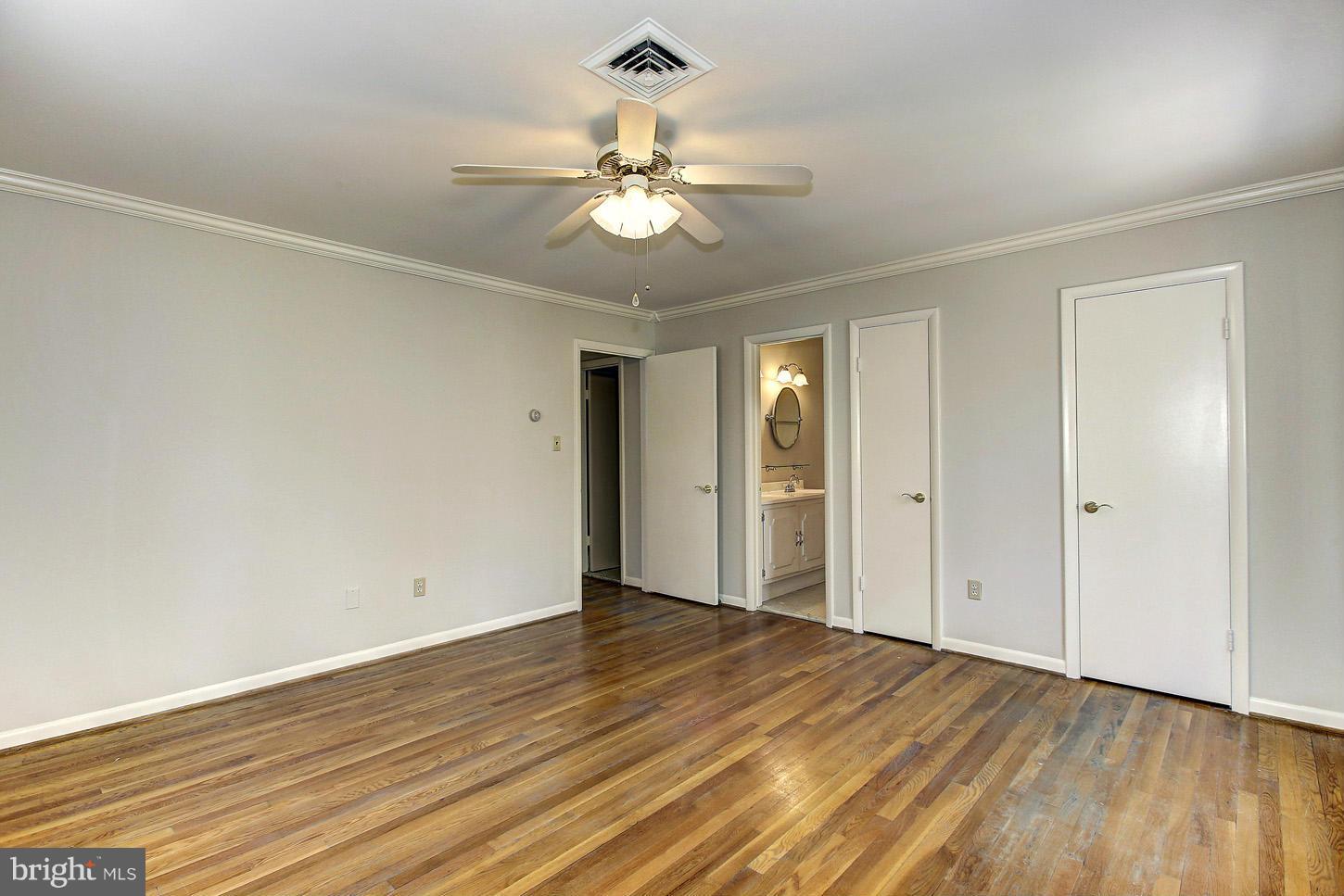 12200 Hounds Lane Reston, VA 20191 - Photo 7 of 13 Bedroom (Master)