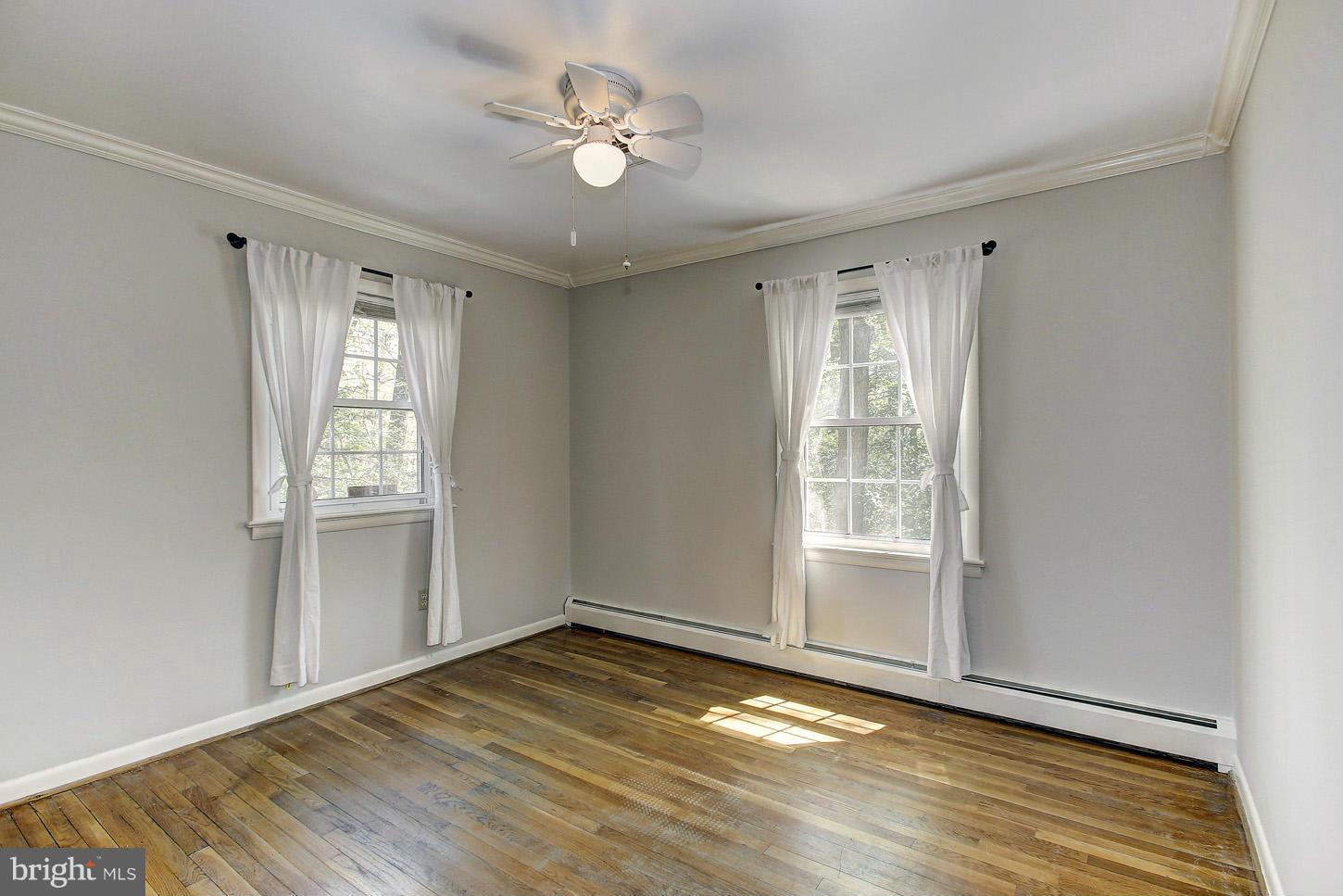 12200 Hounds Lane Reston, VA 20191 - Photo 9 of 13 Interior (General)