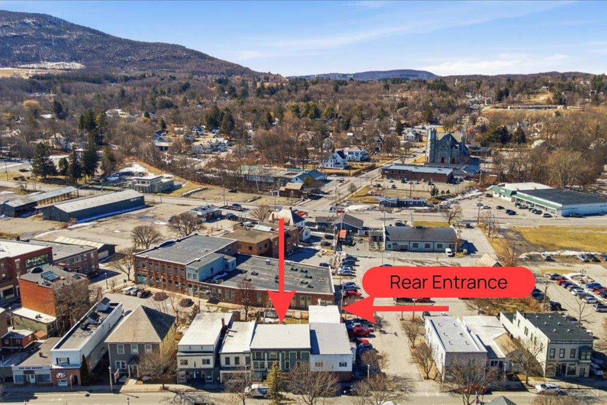136 North Street Bennington, VT 05201 - Photo 2 of 25