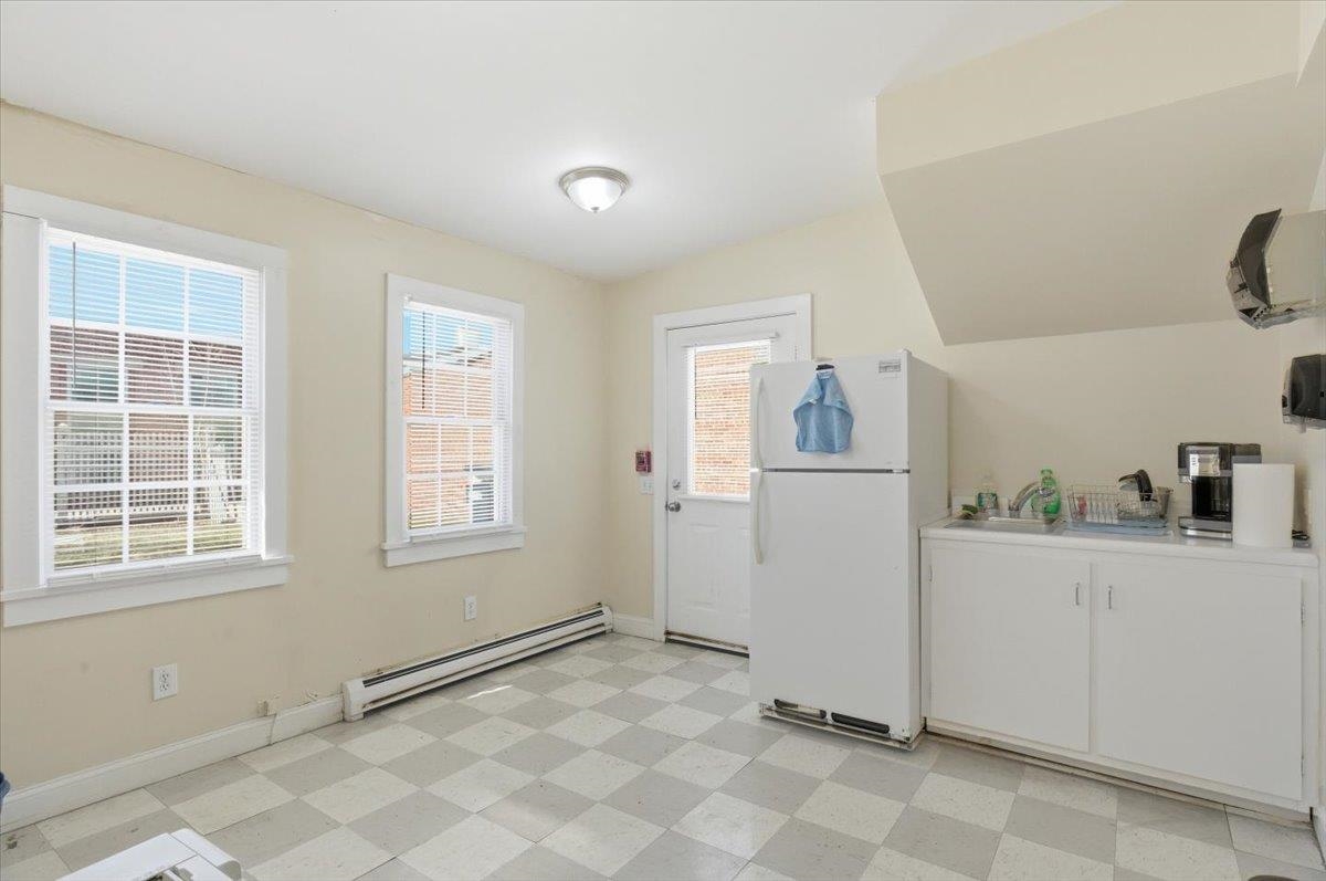 136 North Street Bennington, VT 05201 - Photo 8 of 25
