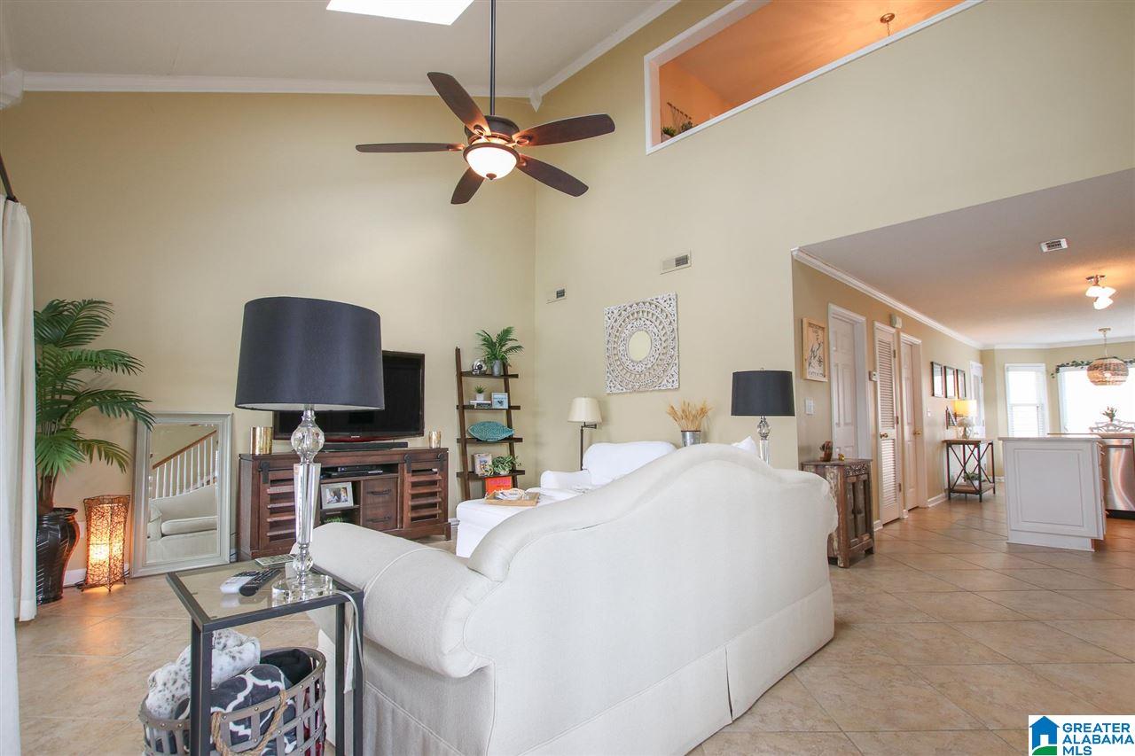 108 Emerald Point, Unit 108 Riverside, AL 35135 - Photo 13 of 40