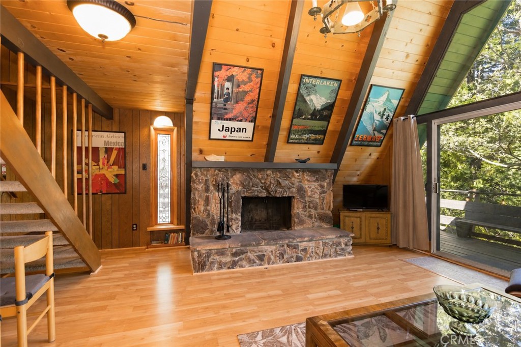 271 Fremont Road Lake Arrowhead, CA 92352 - Photo 5 of 36 Gallery Image 5