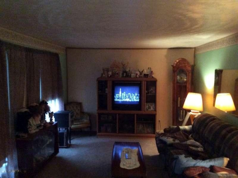 4266 MacArthur Road Muskegon, MI 49442 - Photo 2 of 3 IMG_1449