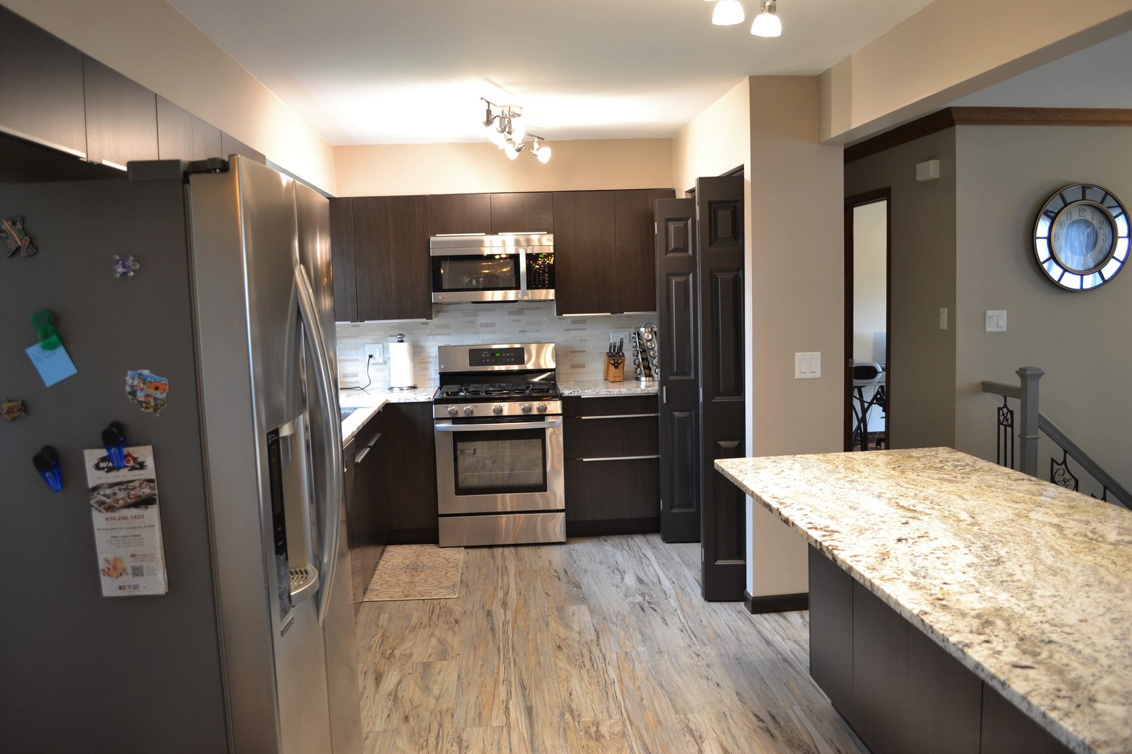 408 Rockhurst Road Bolingbrook, IL 60440 - Photo 6 of 24