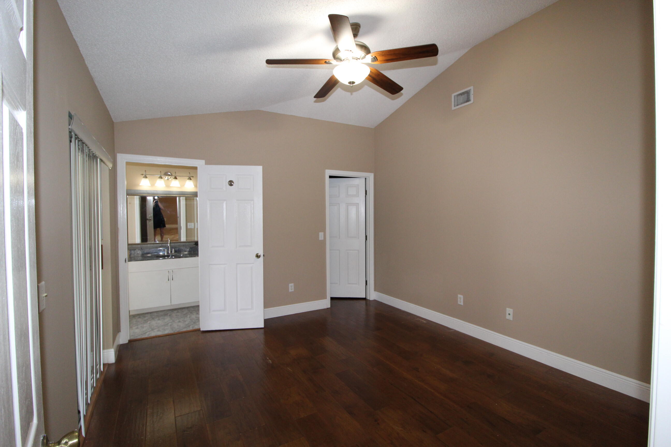 212 Southwest Ridgecrest Drive Port St. Lucie, FL 34953 - Photo 10 of 18 owner's suite