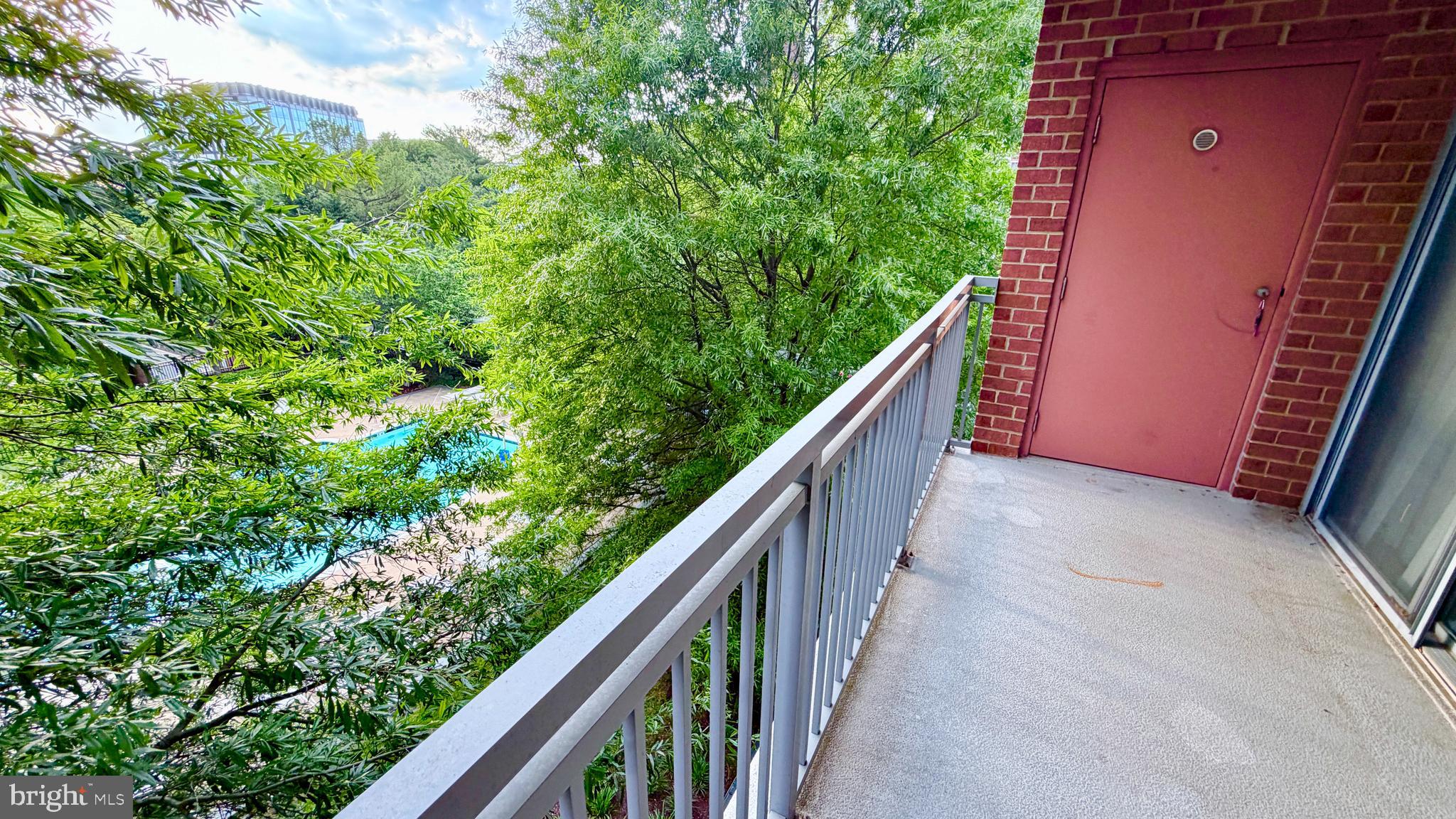 11710 Old Georgetown Road, Unit 429 North Bethesda, MD 20852 - Photo 21 of 40 a balcony with an outdoor space