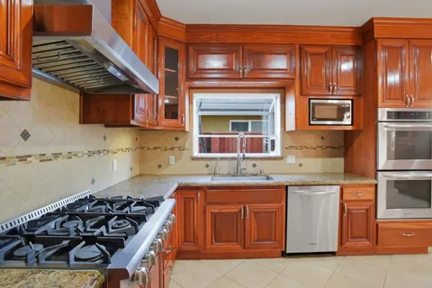 $8,300 | 659 Upton Street, Redwood City, CA 94061