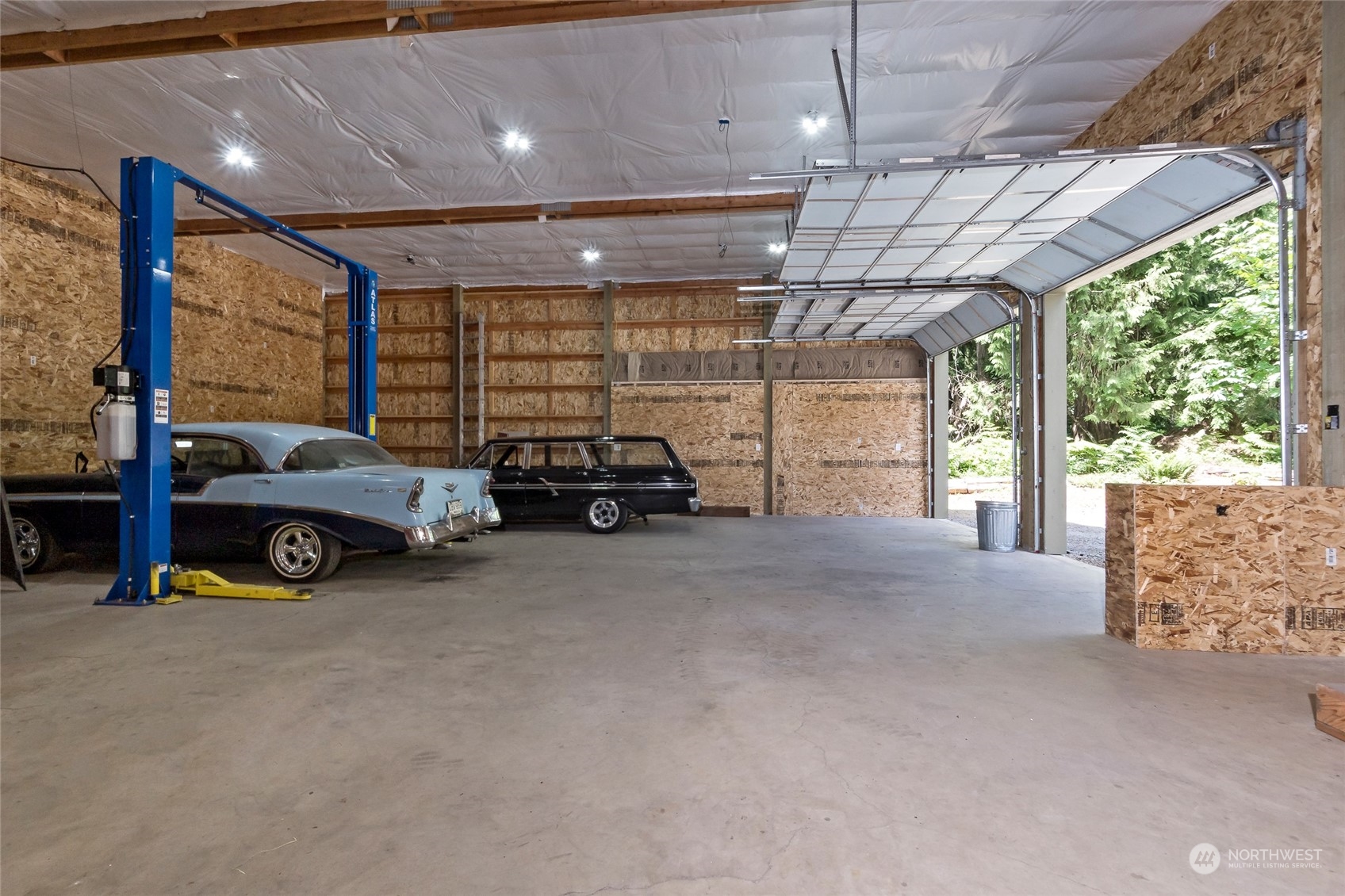 7101 Vandermark Road East Bonney Lake, WA 98391 - Photo 31 of 39 a view of parking