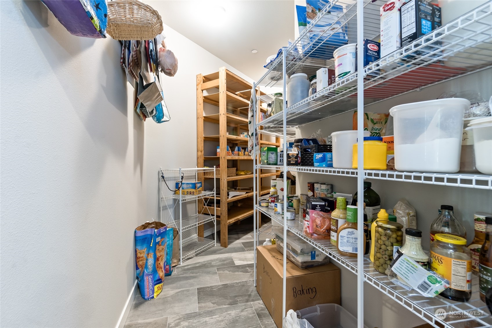 7101 Vandermark Road East Bonney Lake, WA 98391 - Photo 8 of 39 a view of store