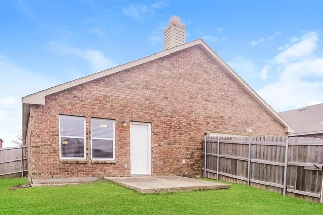 $2,195 | 1229 Spring Water Drive, Lancaster, TX 75134