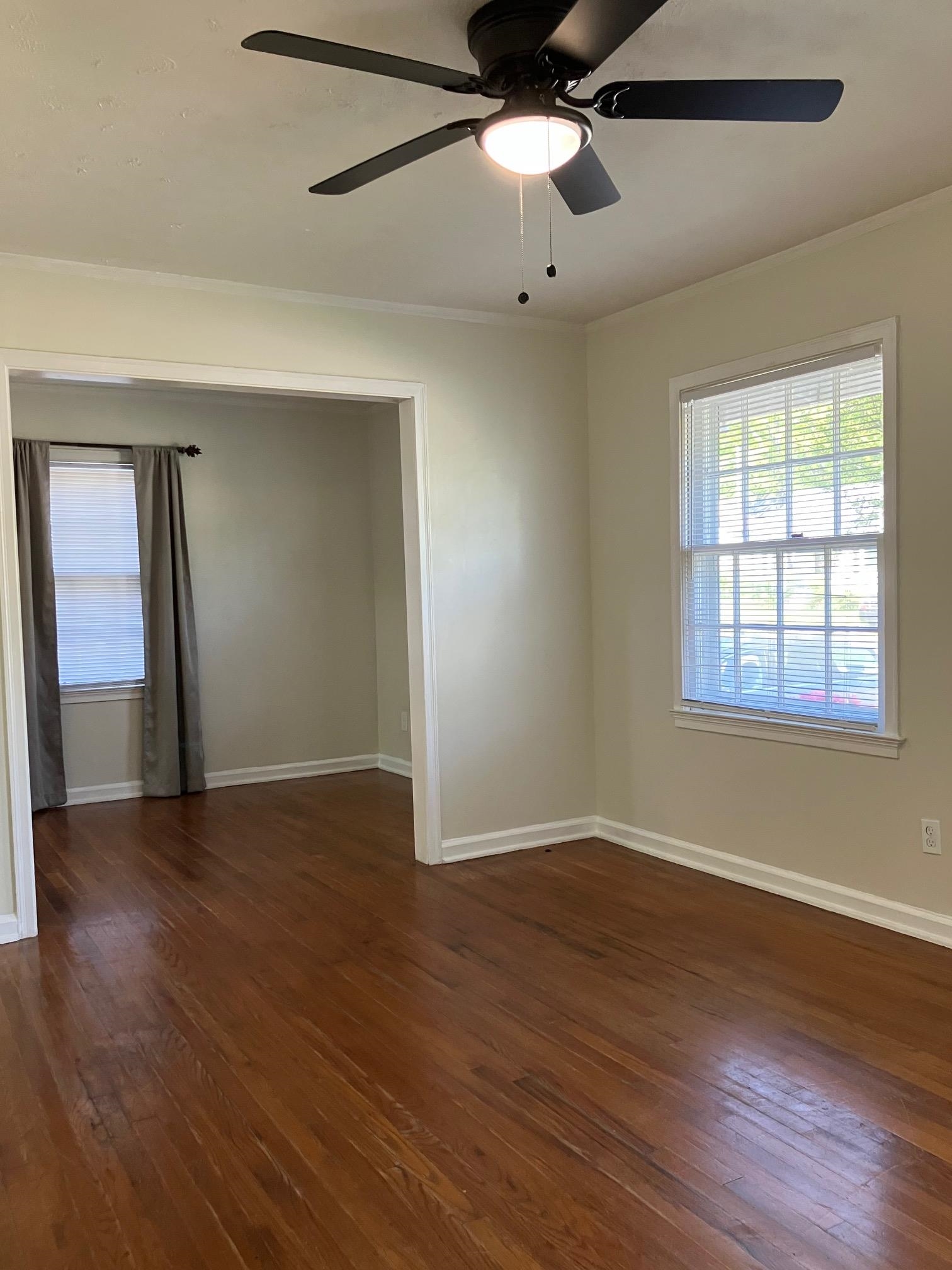 3827 Wilshire Road Memphis, TN 38111 - Photo 7 of 11 Looking into the Dining Room