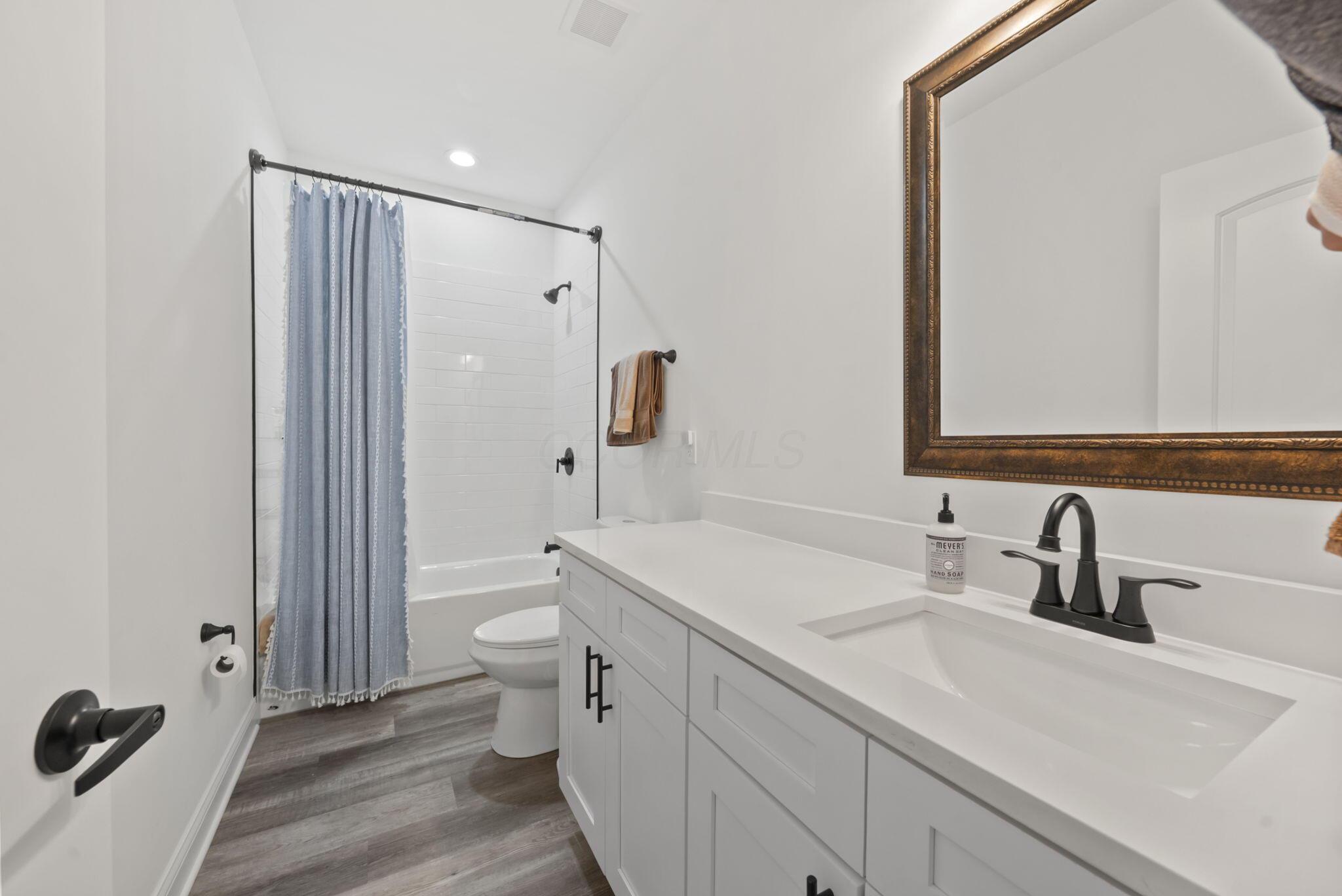 1219 Berkeley Road Columbus, OH 43206 - Photo 26 of 50 Bath 2